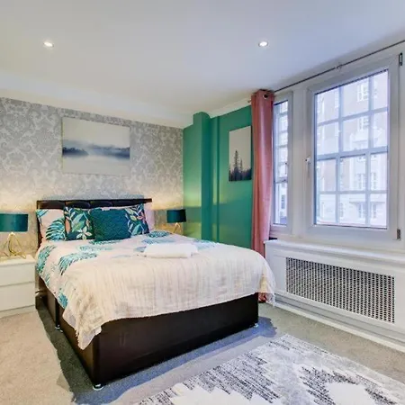 Park Lane Beautiful Family Apartment